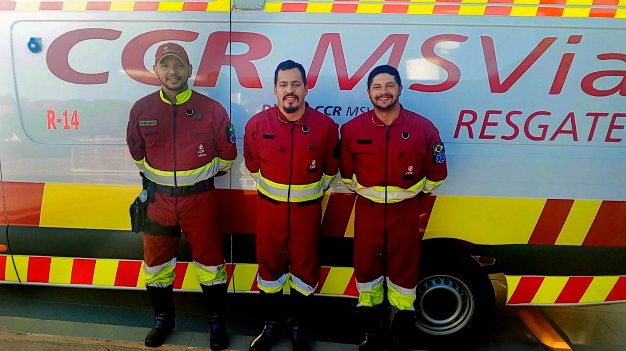 Socorristas Wesley, Fernando e Lucas fazem parte do time de heróis da BR-163/MS.  Foto: Divulgação MSVia